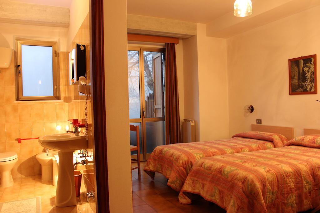 Albergo Ristorante Montecucco da Tobia Sigillo Quarto foto